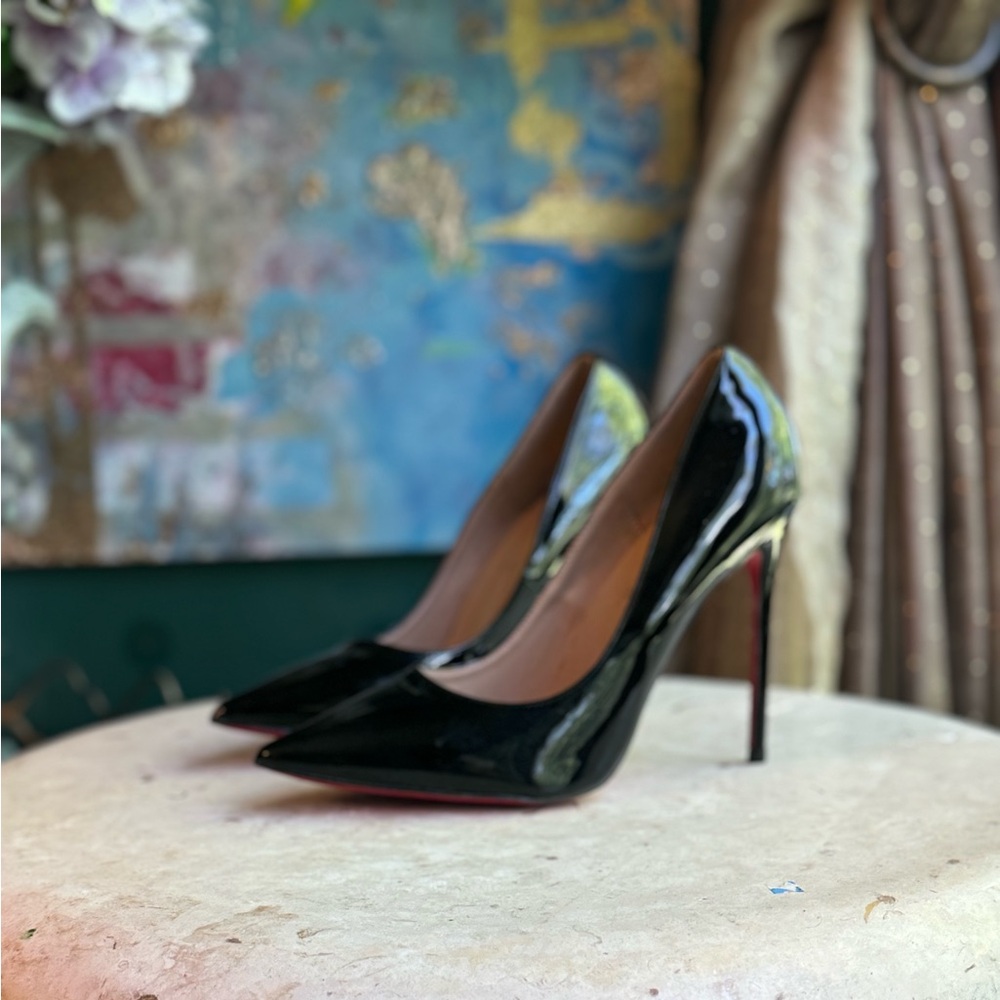 Christian Louboutin high heels, red bottoms size 40 - Picture 5 of 9